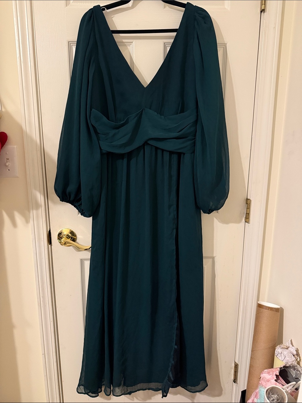 Elegant Teal Long-Sleeve V-Neck Maxi/Midi Dress